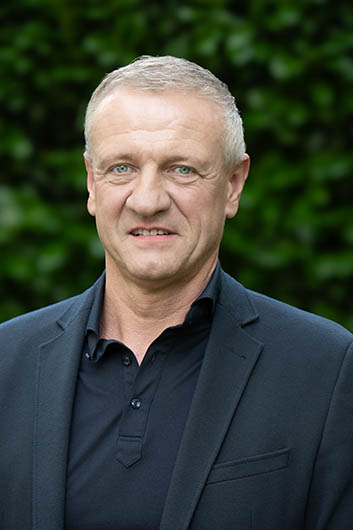 Lothar Holöchter